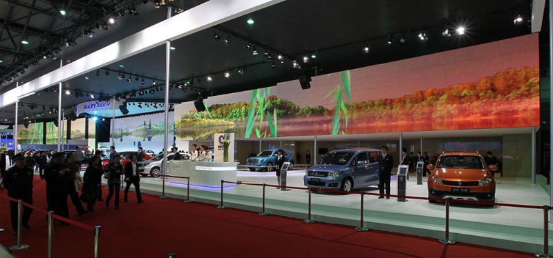 écran publicitaire, écran lumineux pour stands sur foires et salons paris et province, dalles led HD légères pour montage rapide