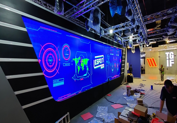 Un Nouveau Monde d'Expérience Visuelle : L'Écran Géant e-Sport de Pixelight à Riyad (Arabie Saoudite)